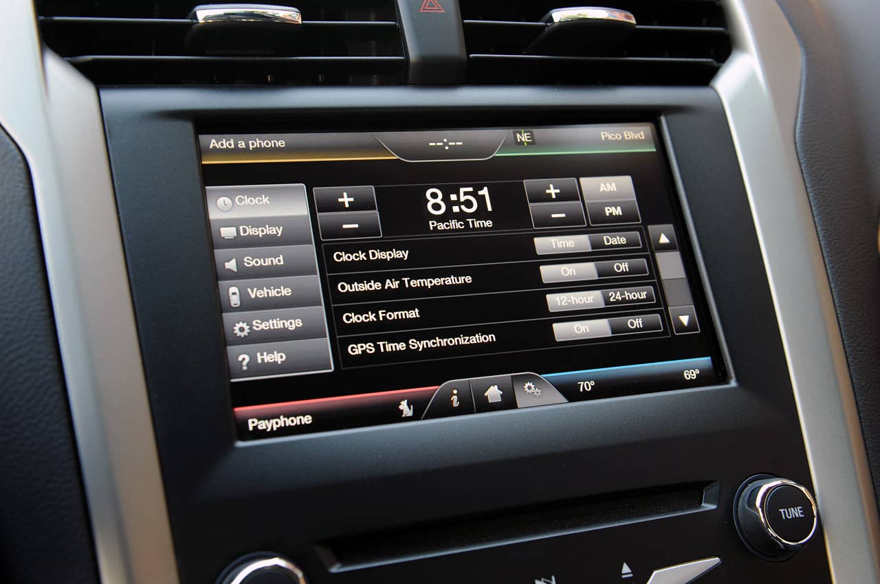 2013 Ford Fusion settings display