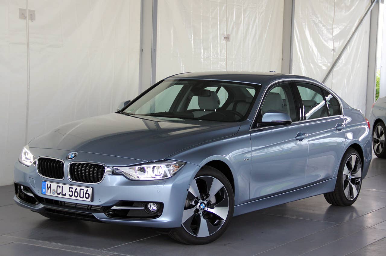 2013 BMW ActiveHybrid 3 front 3/4 view