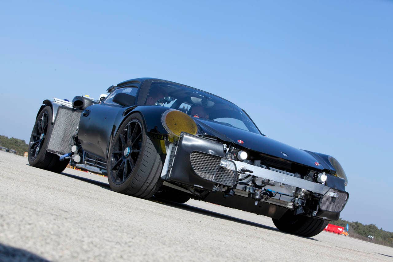 Porsche 918 Spyder front 3/4