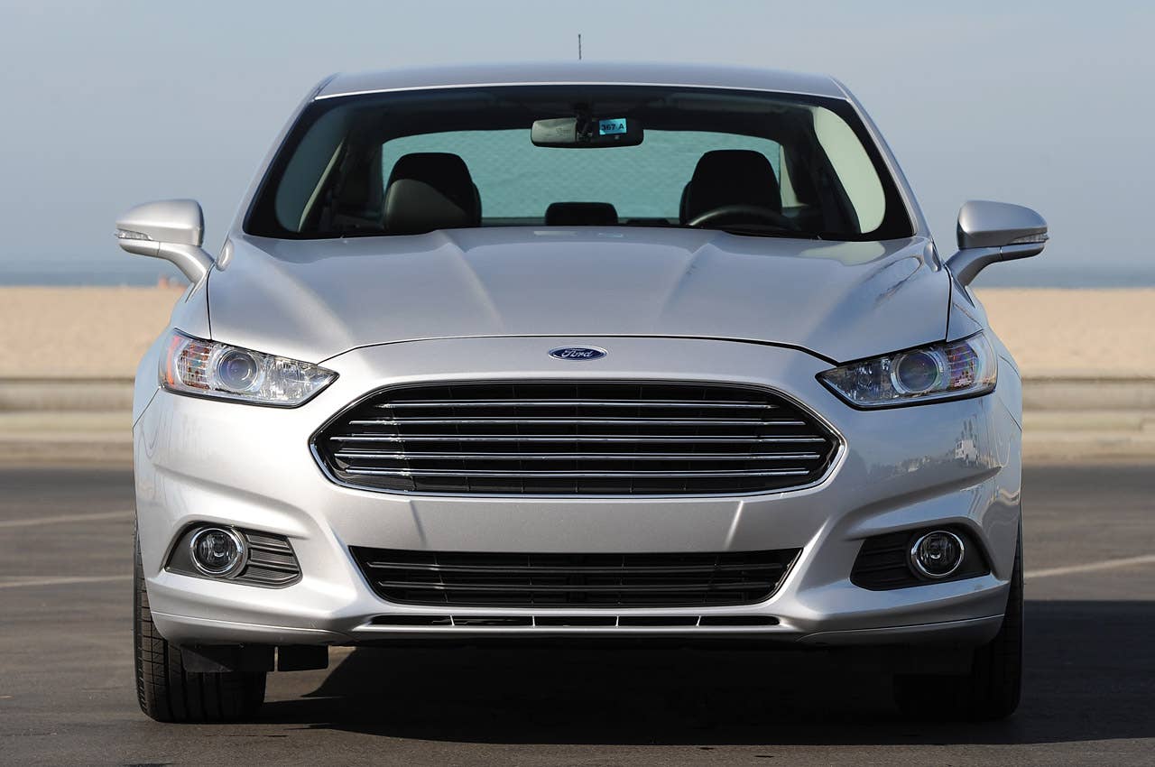 2013 Ford Fusion front view