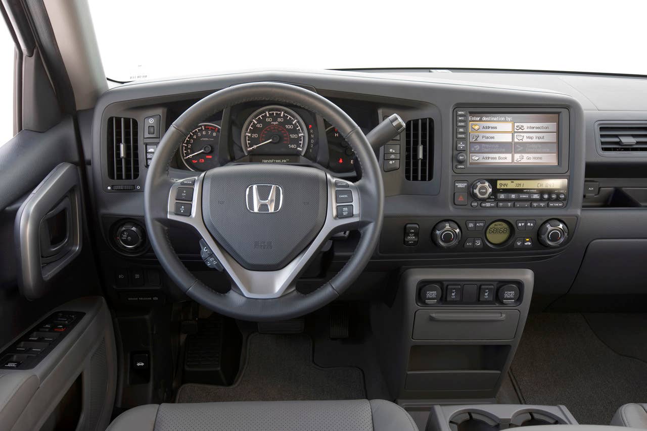 2011 Honda Ridgeline RTL with navigation interior.