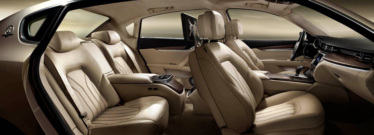 2013 Maserati Quattroporte interior