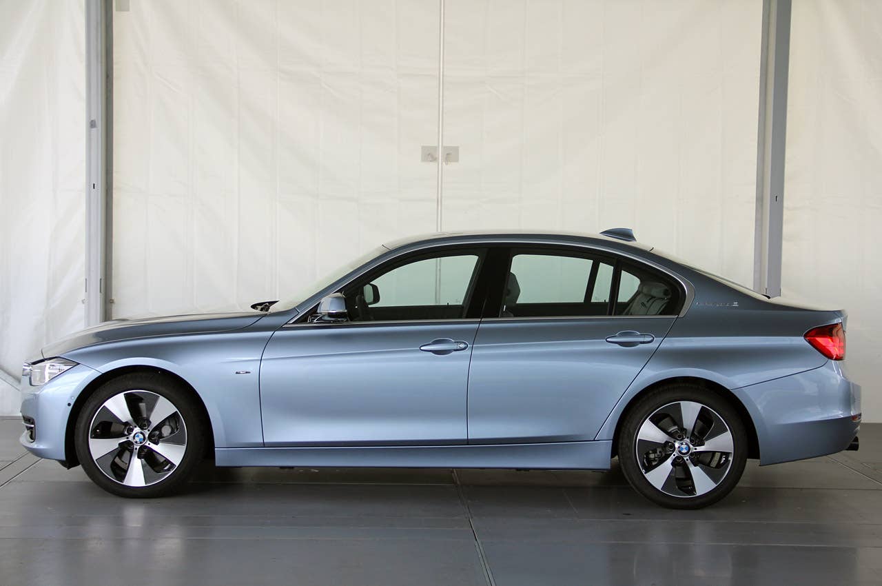 2013 BMW ActiveHybrid 3 side view