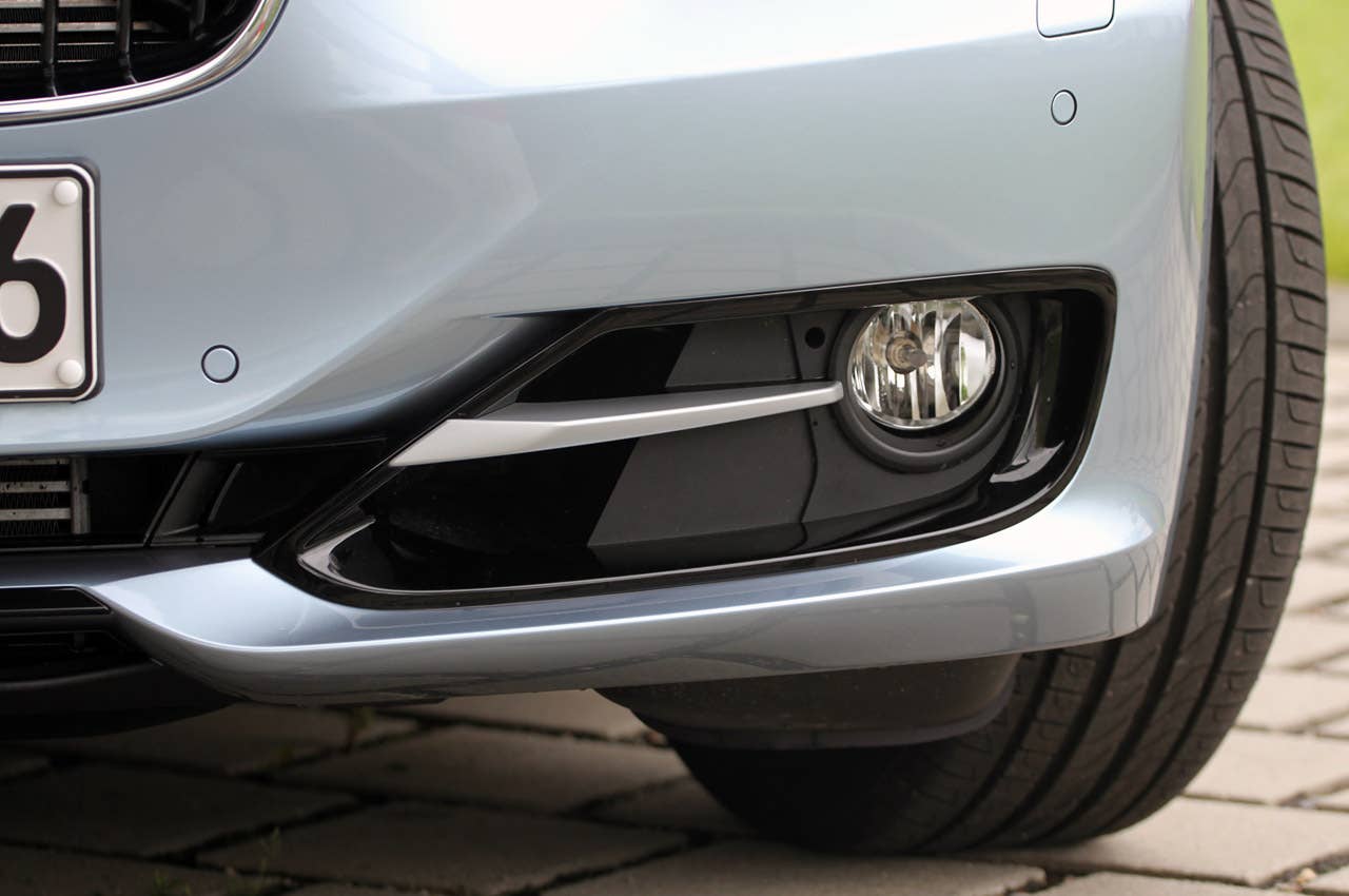 2013 BMW ActiveHybrid 3 fog light