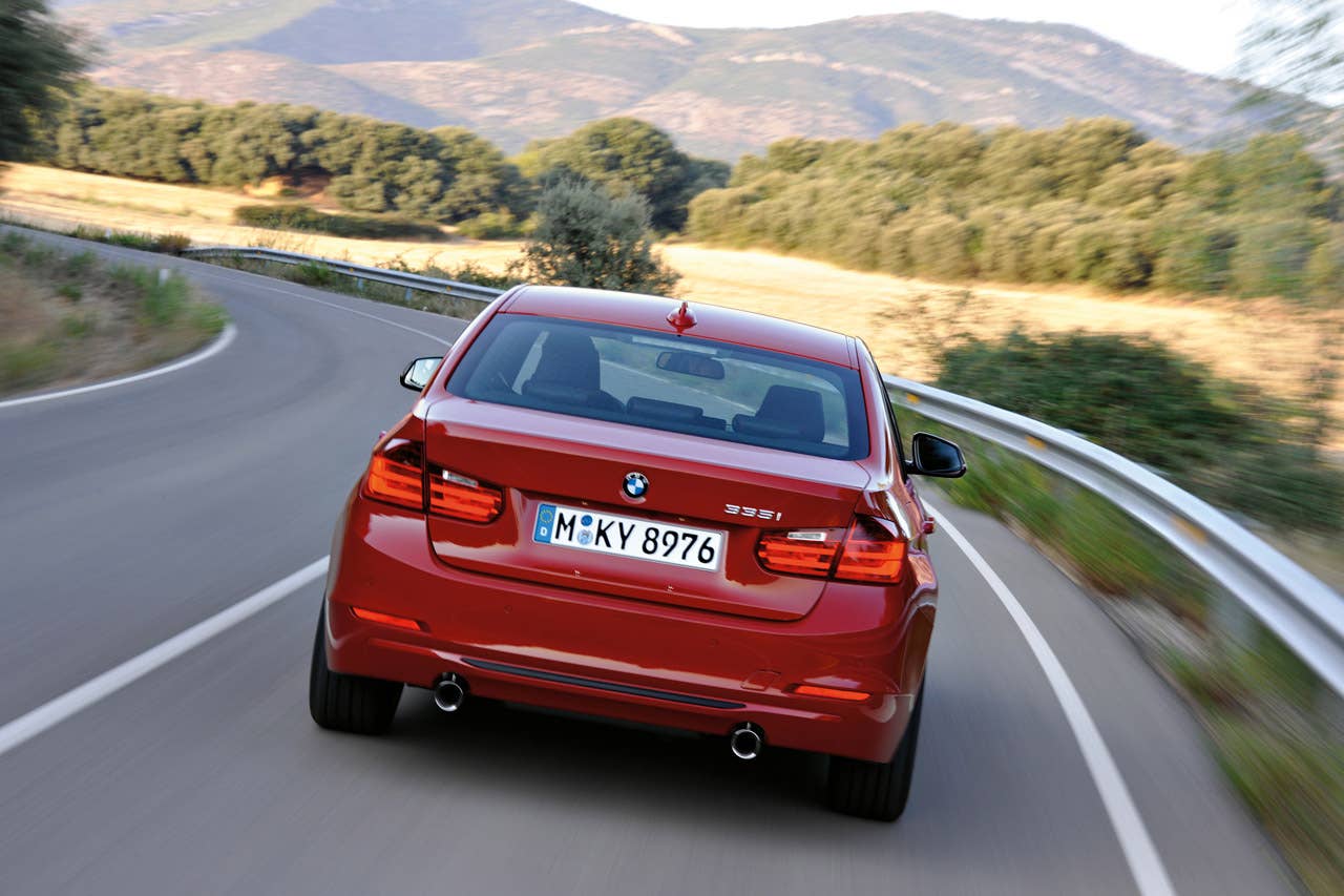 The new BMW 3 Series Sedan, Sport Line (10/2011)