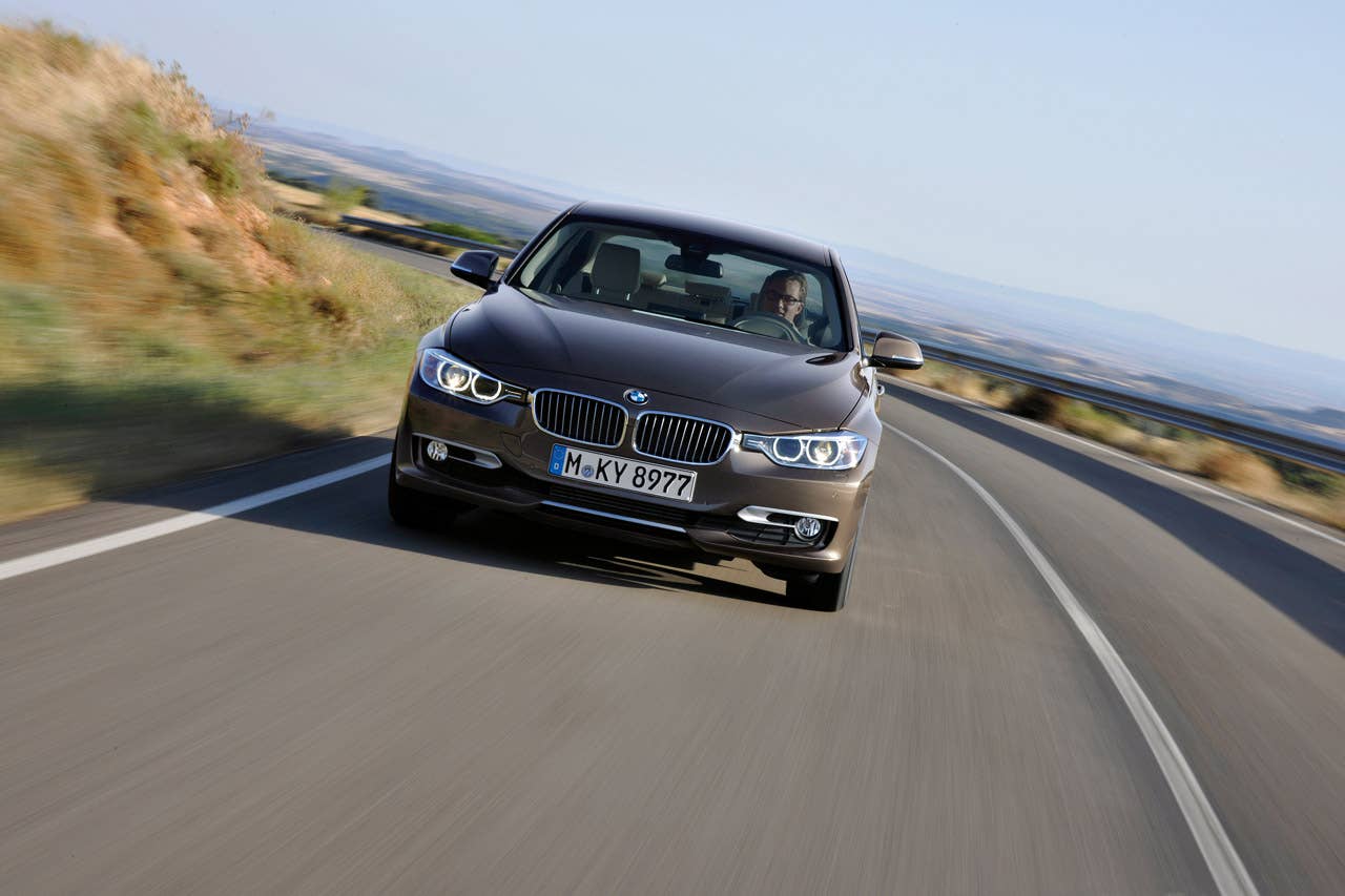 The new BMW 3 Series Sedan, Modern Line (10/2011)