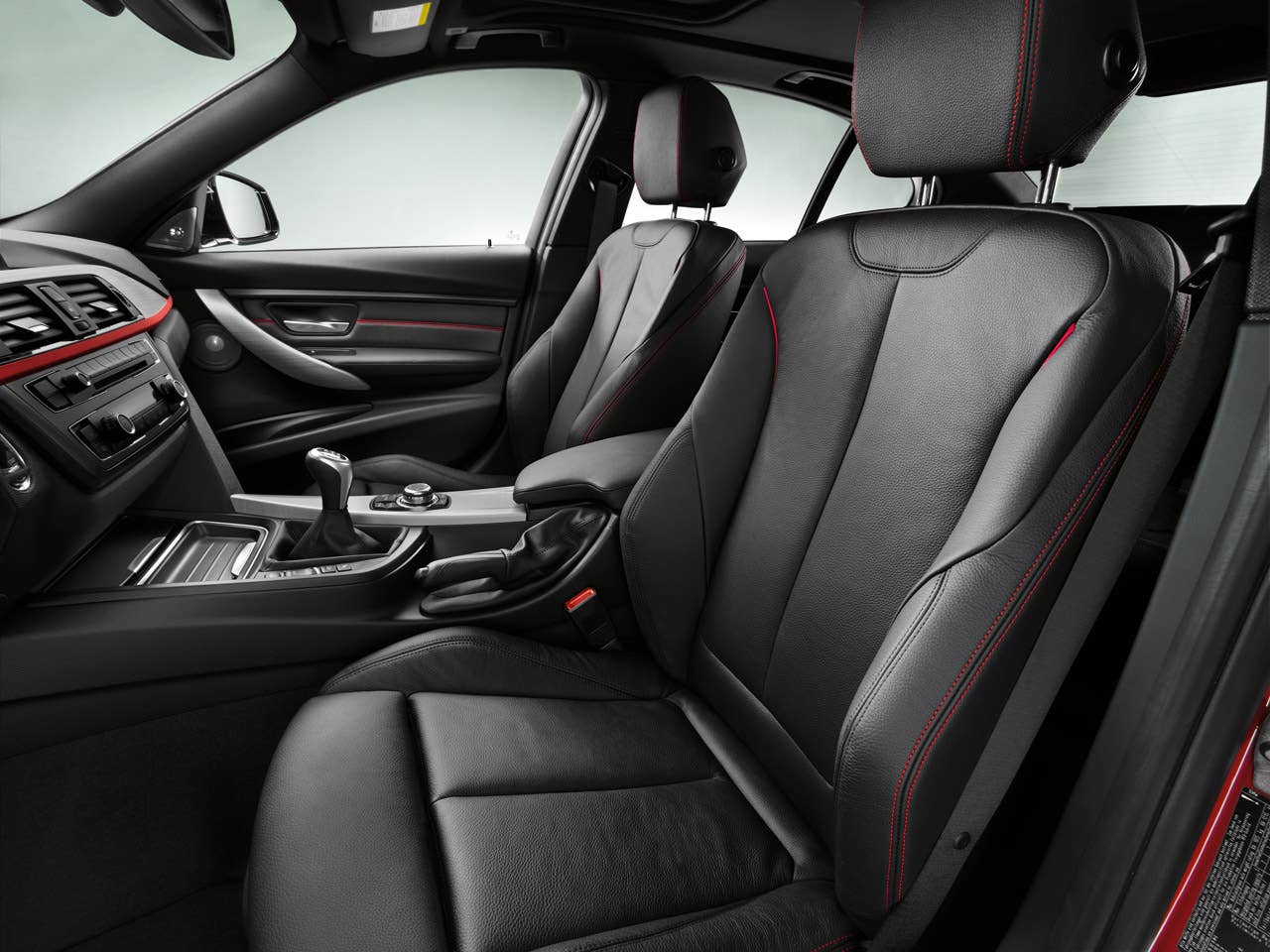 New BMW 3 Series: Front seats Sport Line (10/2011)