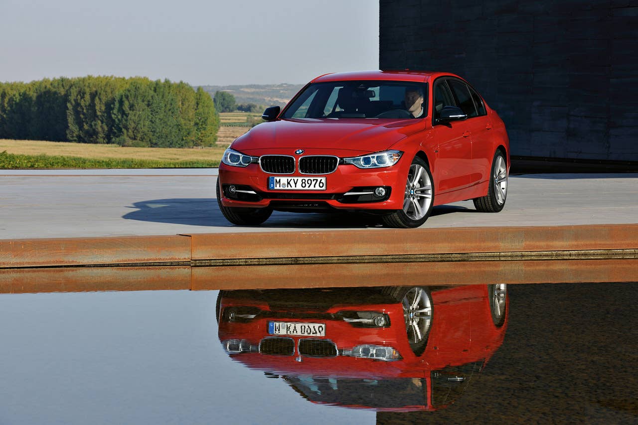 The new BMW 3 Series Sedan, Sport Line (10/2011)