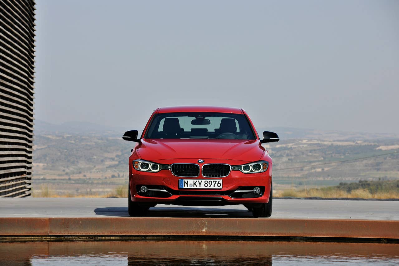 The new BMW 3 Series Sedan, Sport Line (10/2011)