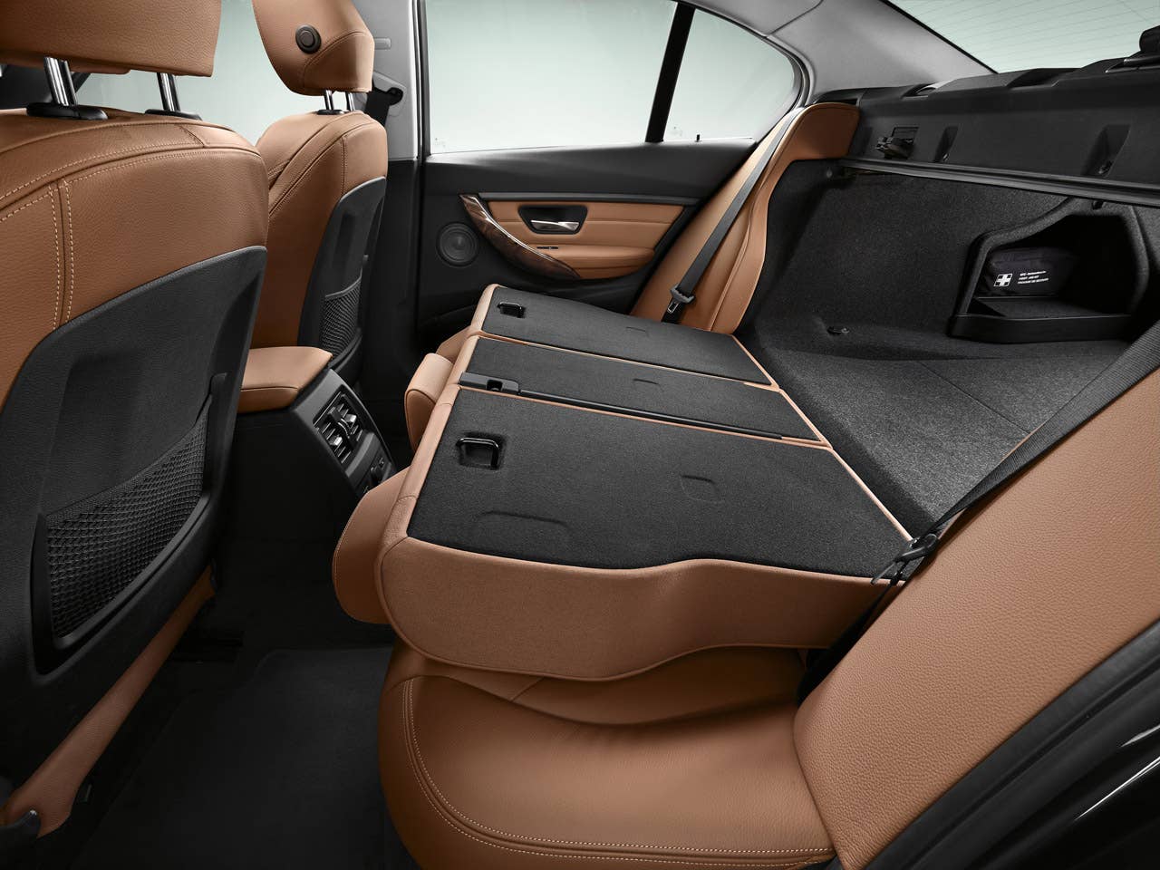 New BMW 3 Series: Rear seat backrest fully folded (10/2011)