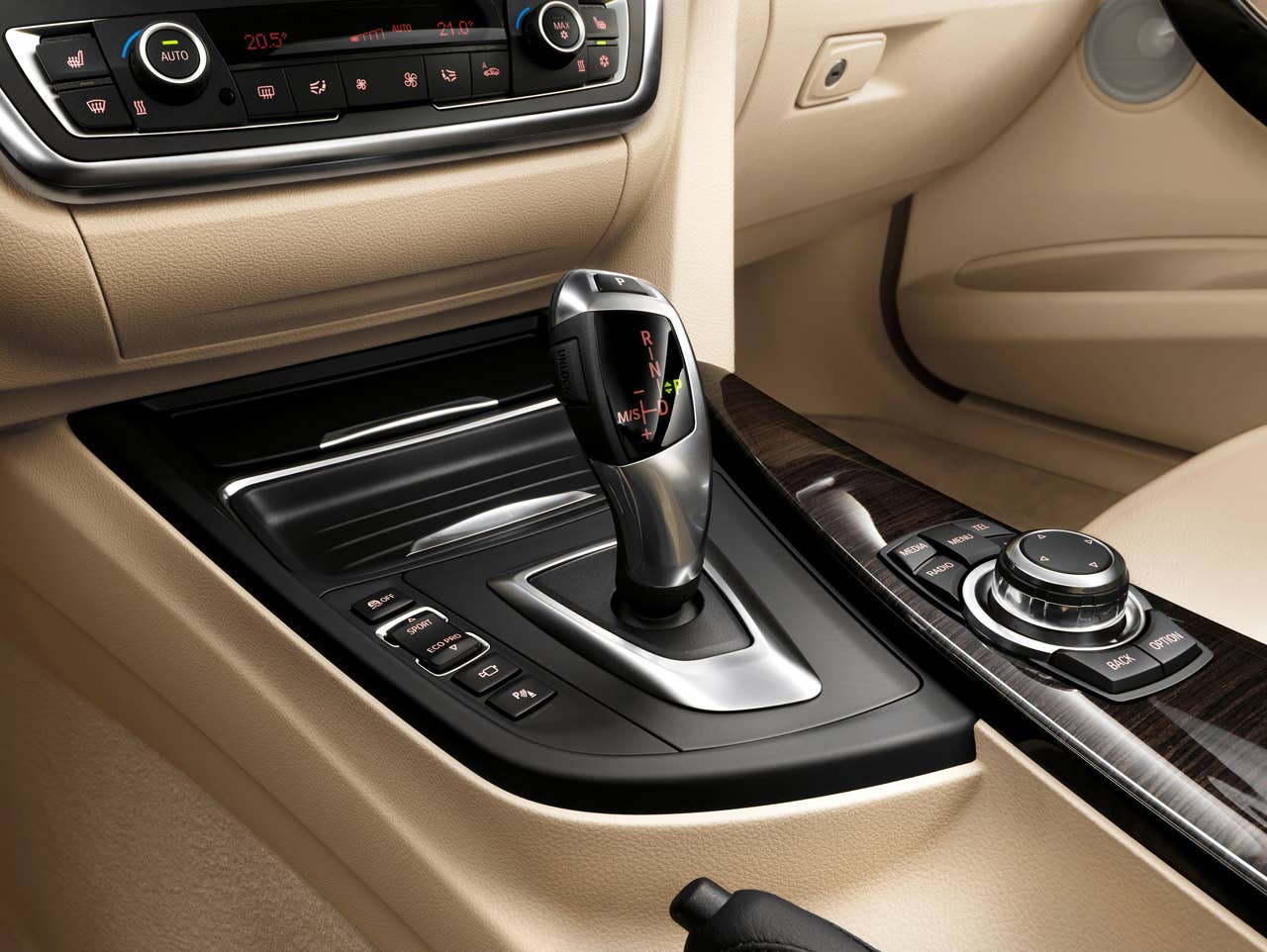 New BMW 3 Series: Automatic transmission selector lever (10/2011)