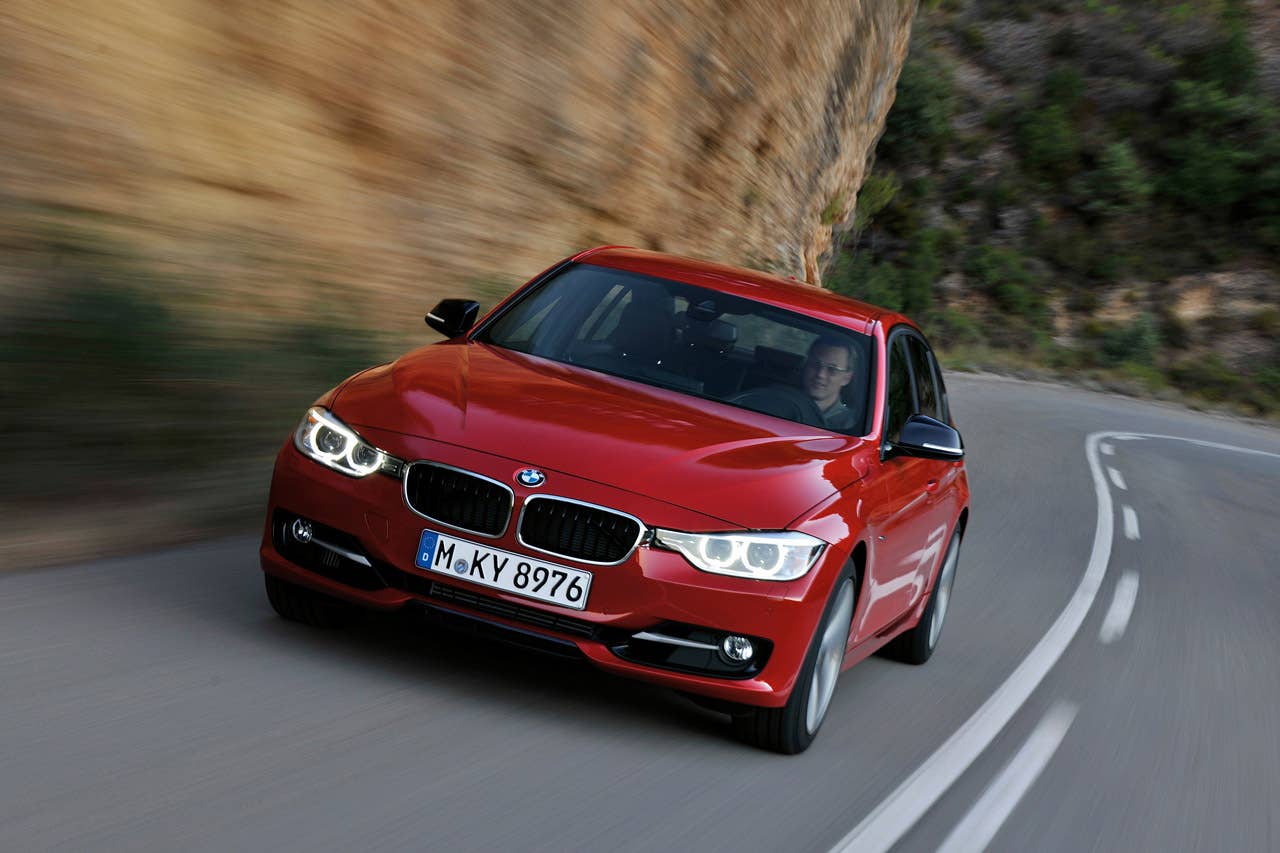 The new BMW 3 Series Sedan, Sport Line (10/2011)