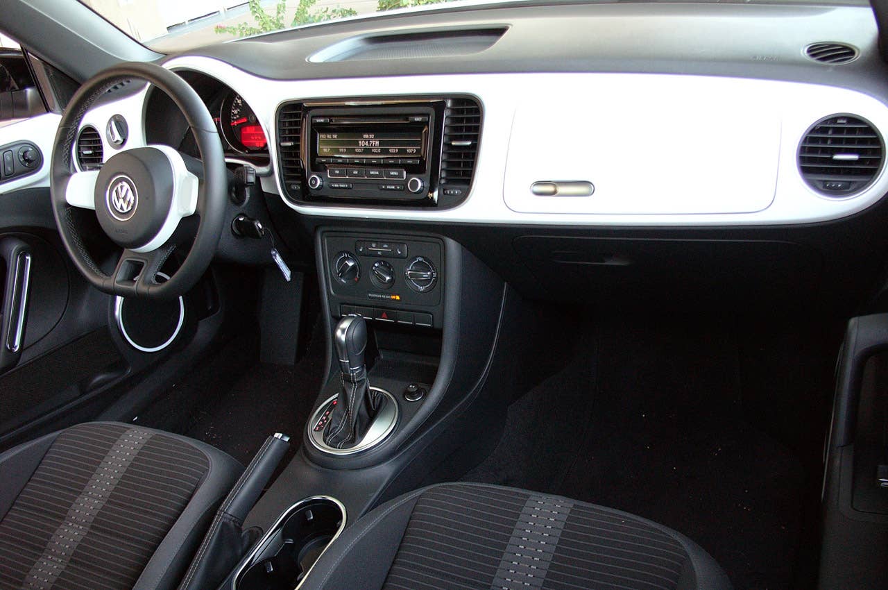 2012 Volkswagen Beetle Turbo interior