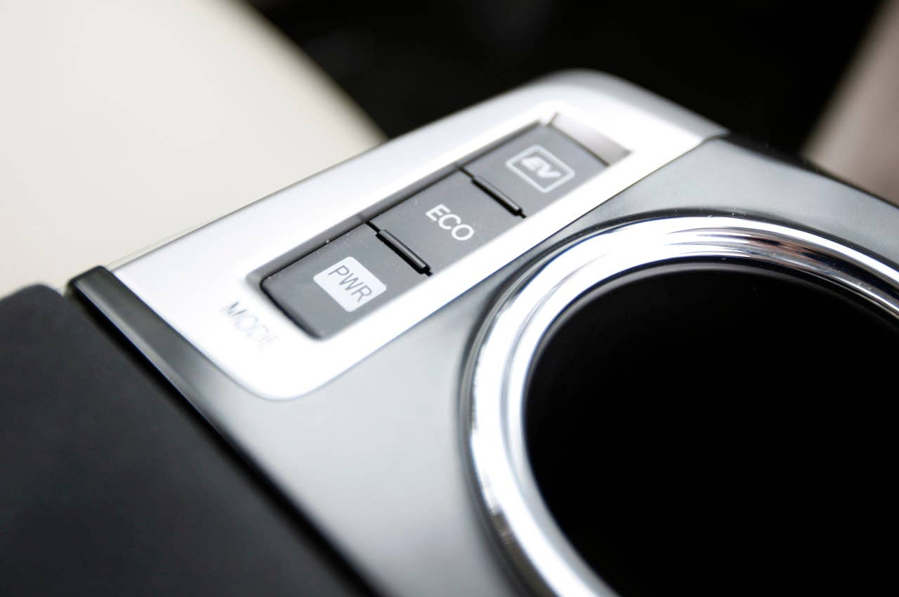 2012 Toyota Prius V drive modes