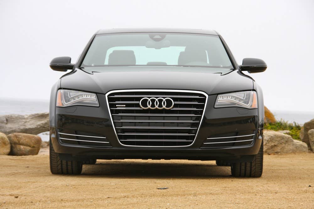 2011 Audi A8 front view