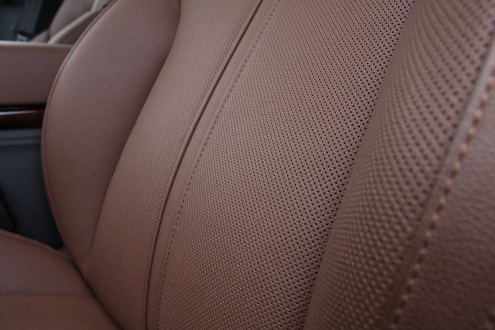 2011 Audi A8 front seat leather