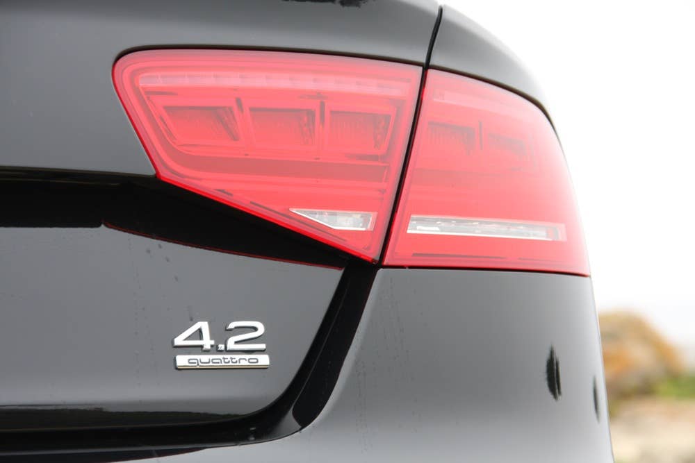2011 Audi A8 taillight
