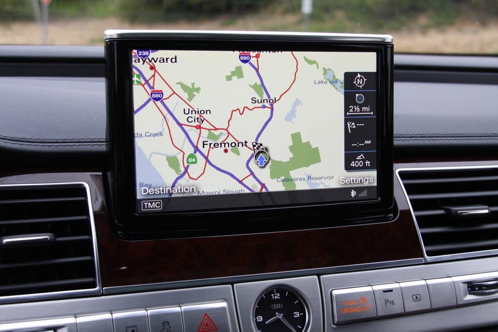 2011 Audi A8 navigation display