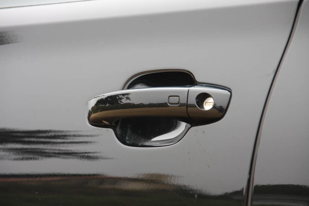 2011 Audi A8 door handle