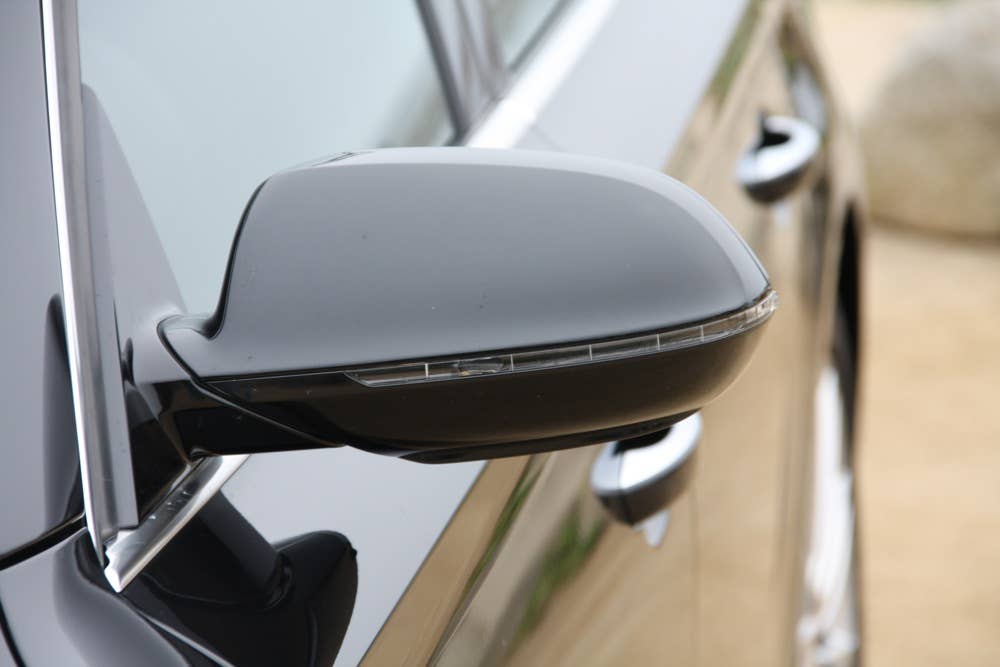 2011 Audi A8 sideview mirror