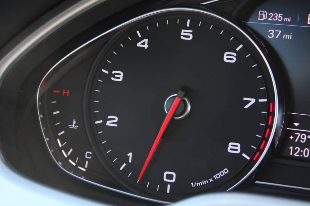 2011 Audi A8 tachometer