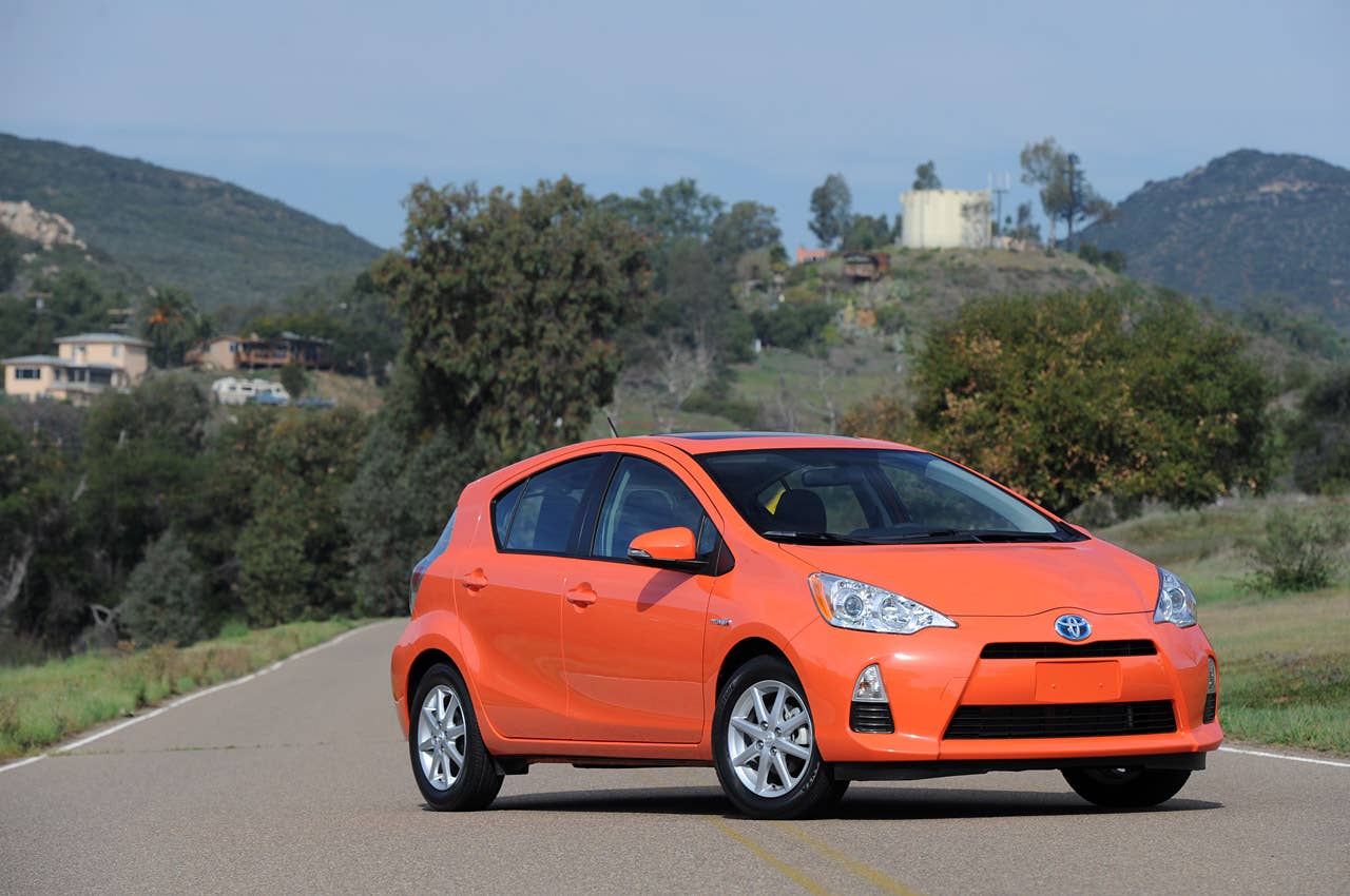 2012 Toyota Prius C front 3/4 view