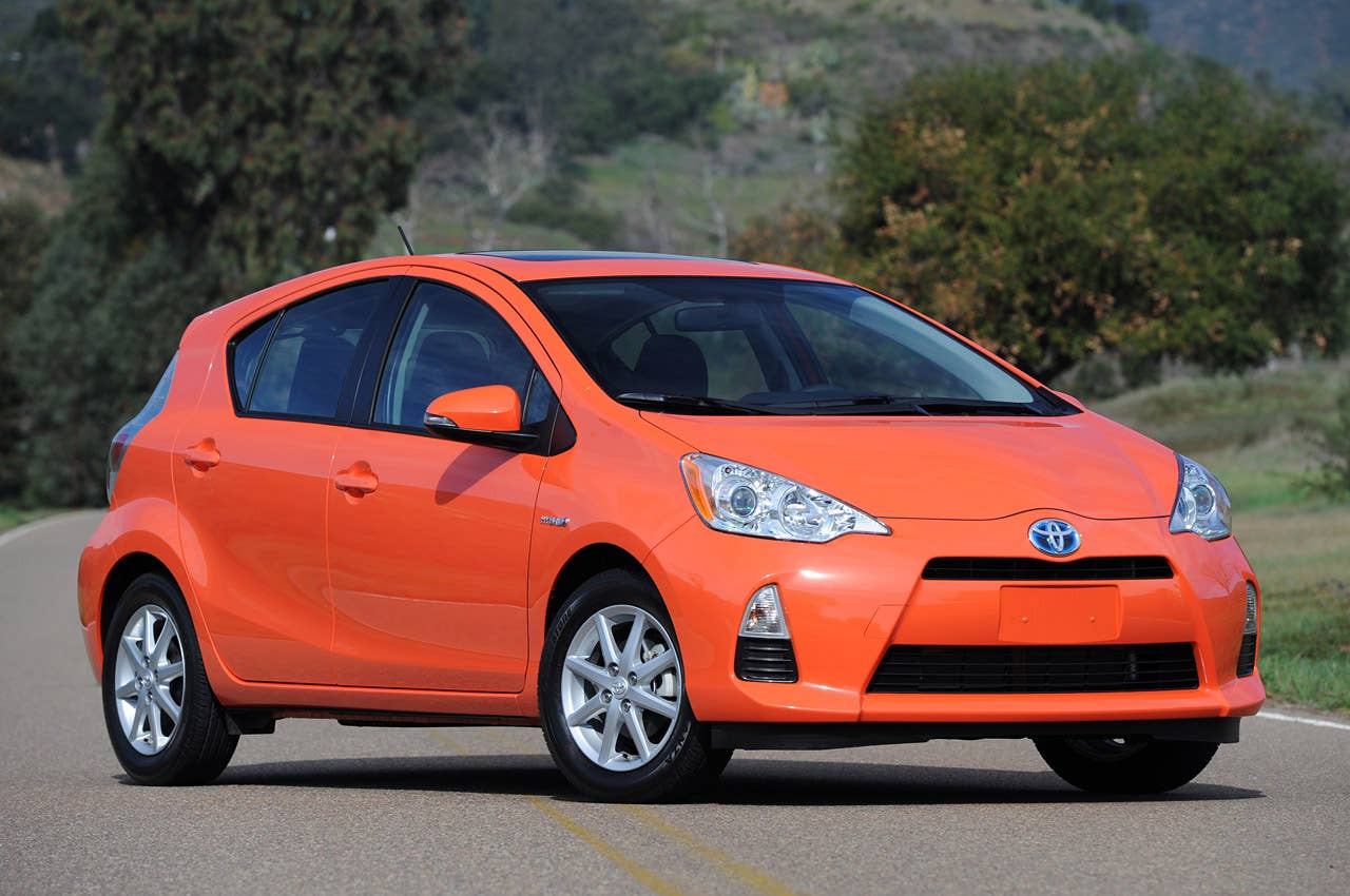 2012 Toyota Prius C front 3/4 view