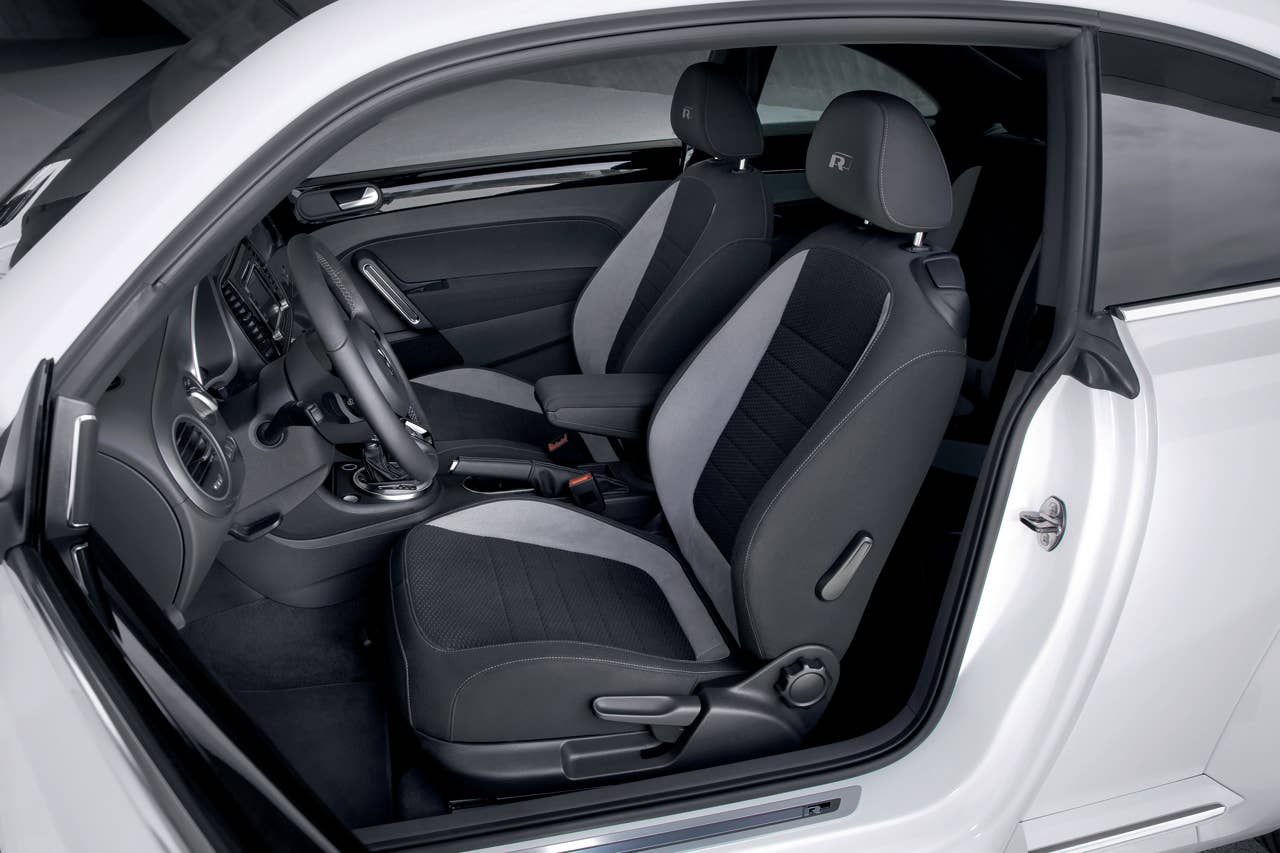 2013 Volkswagen Beetle R-Line interior - seats