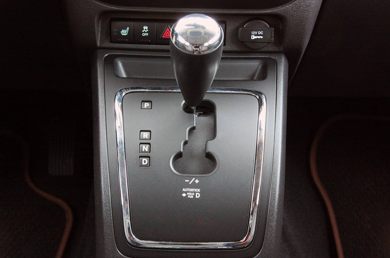 2011 Jeep Compass shifter