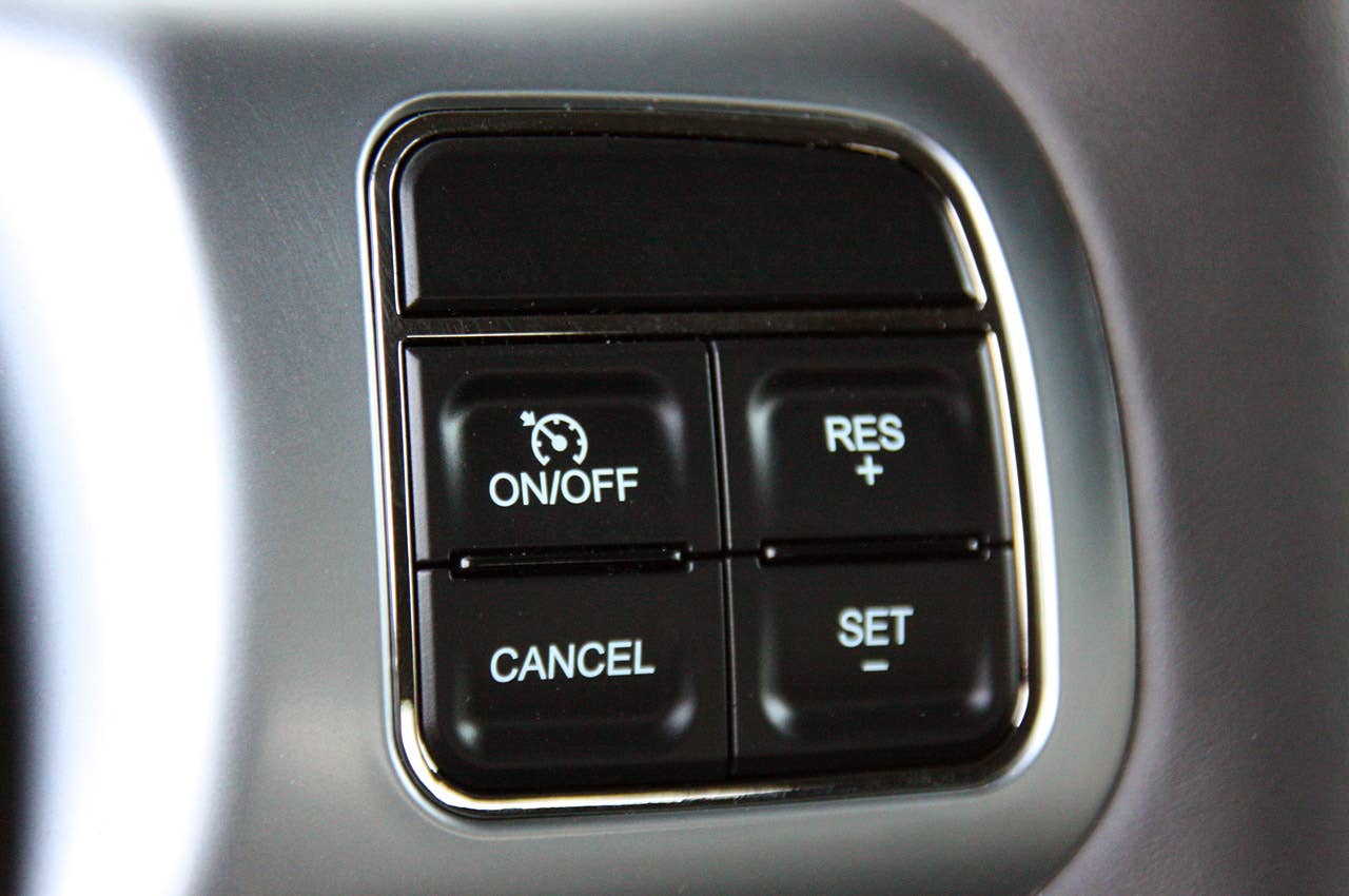 2011 Jeep Compass steering wheel controls