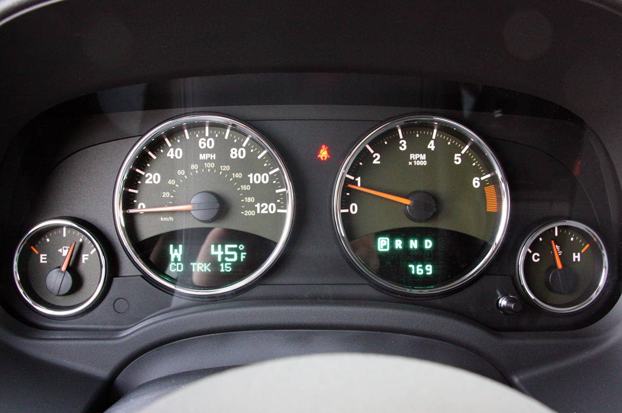 2011 Jeep Compass gauges