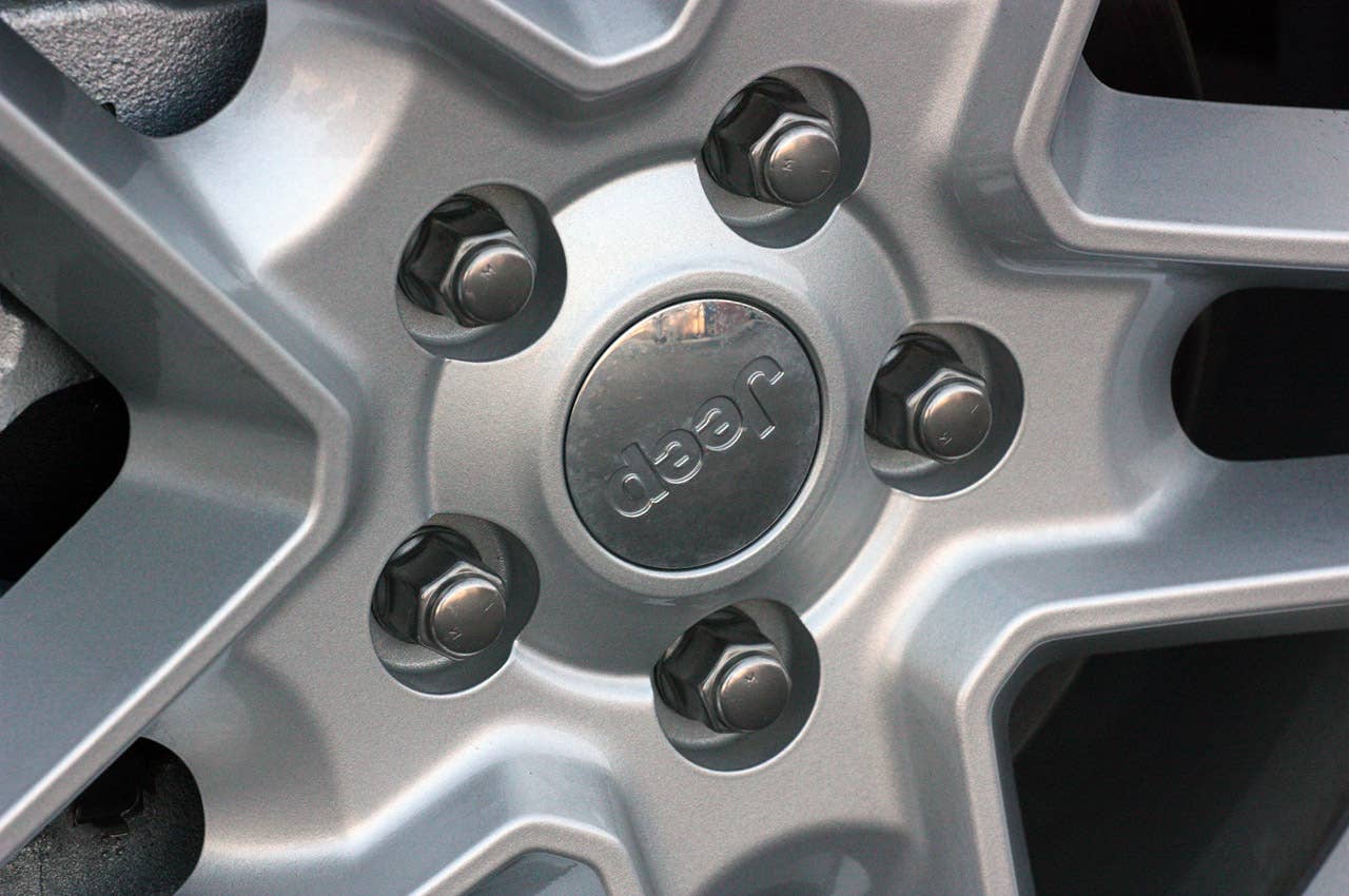 2011 Jeep Compass wheel detail