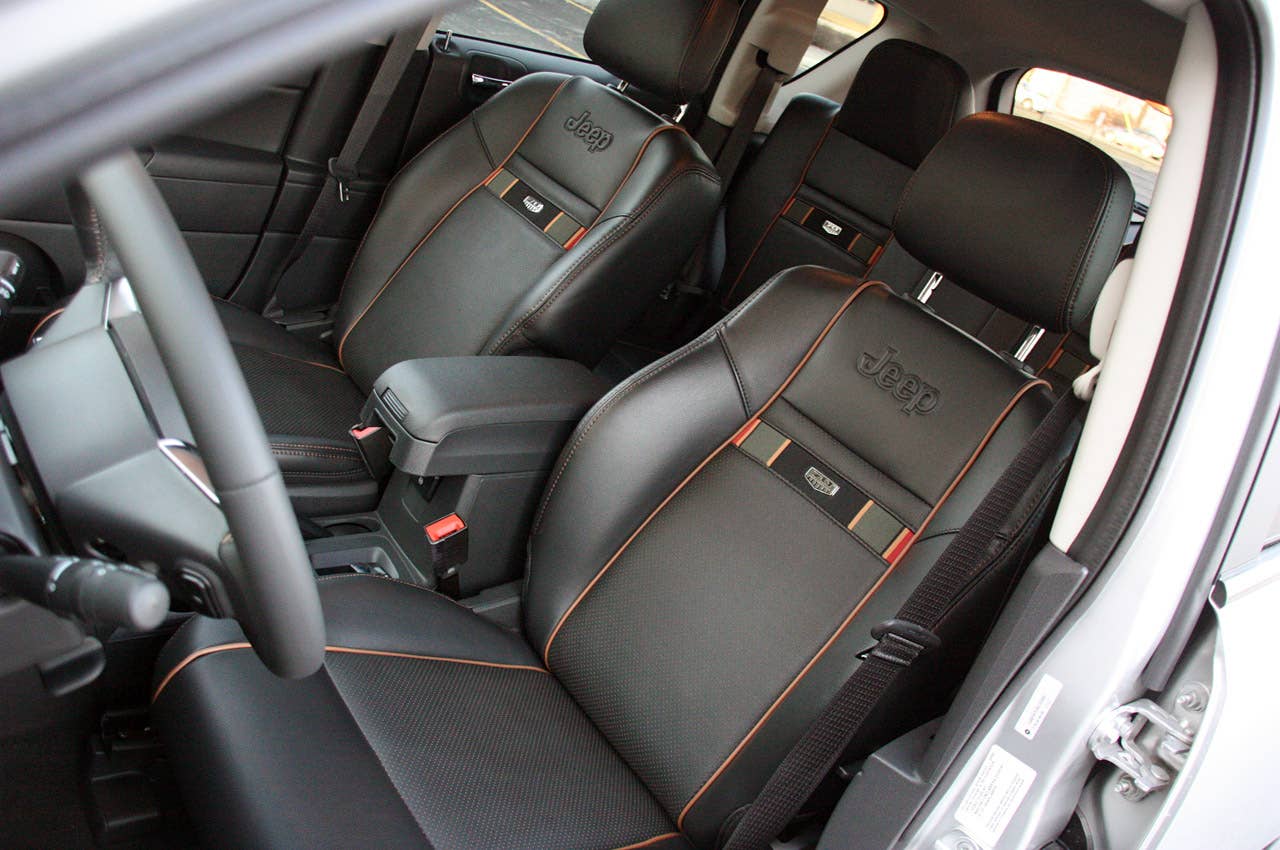 2011 Jeep Compass front seats