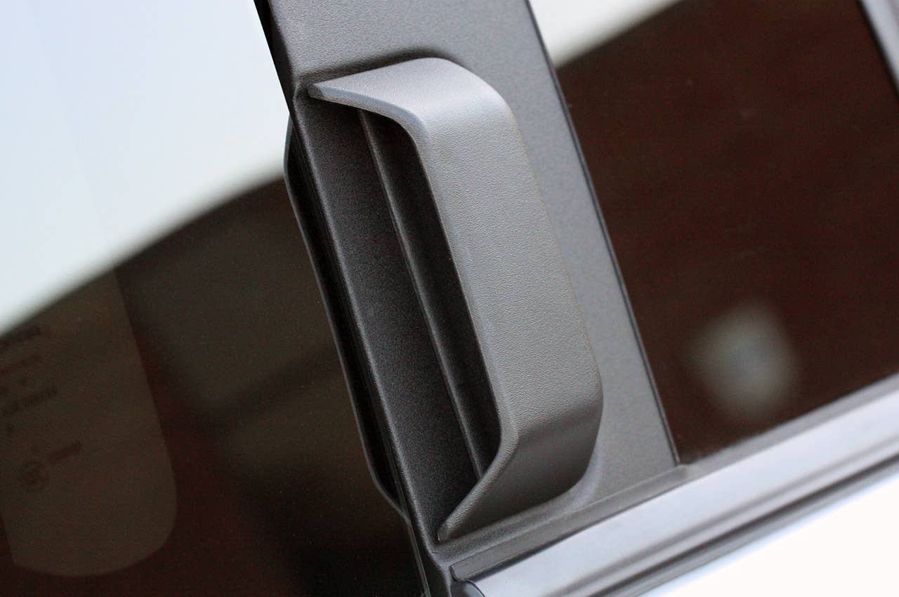 2011 Jeep Compass door handle