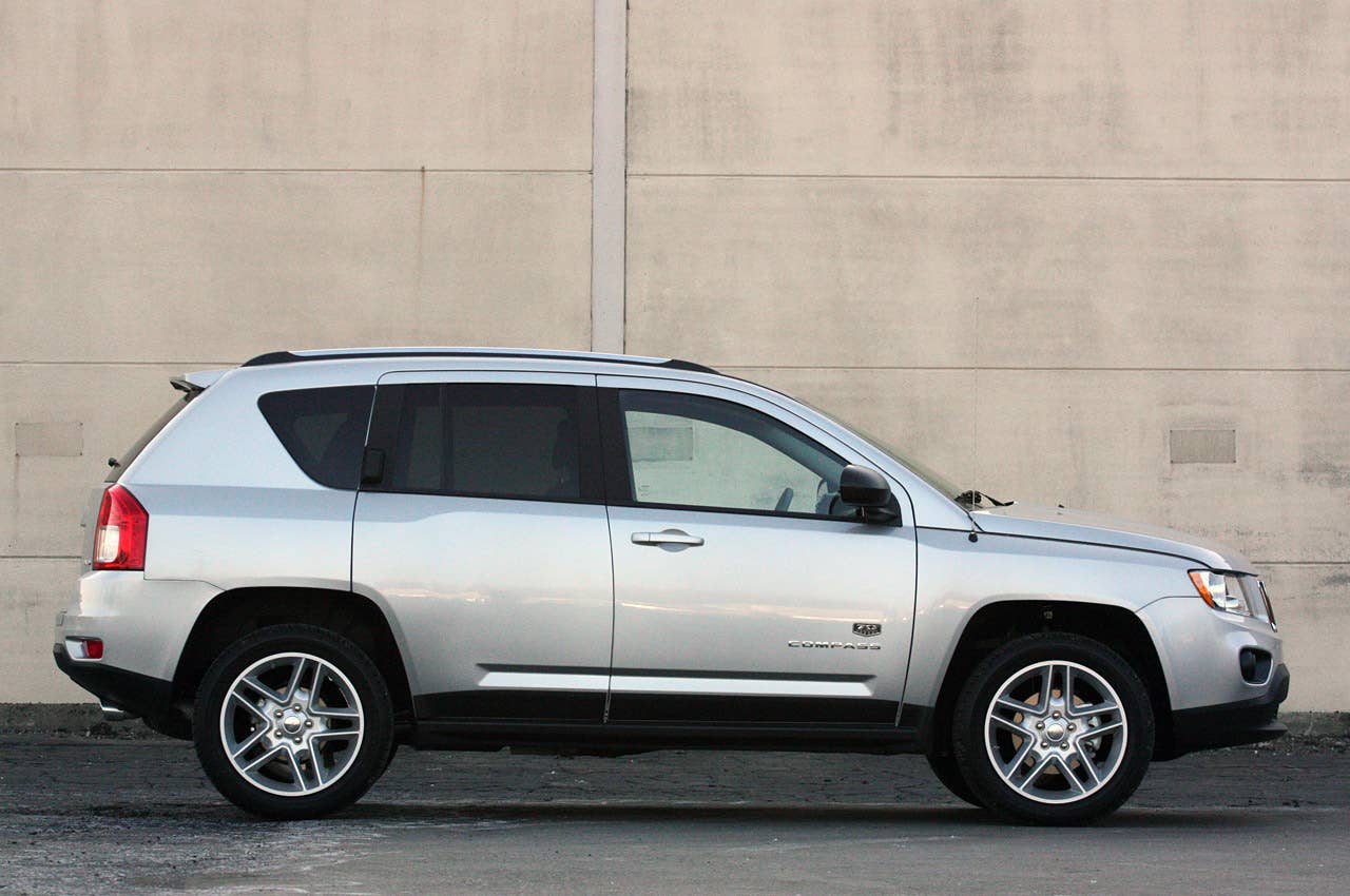 2011 Jeep Compass side view