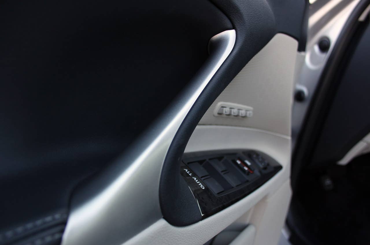 2011 Lexus IS 250 AWD door handle