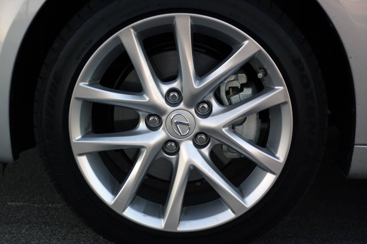 2011 Lexus IS 250 AWD wheel