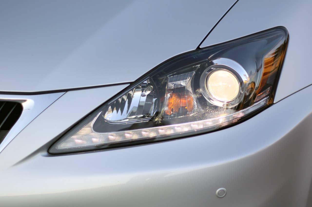 2011 Lexus IS 250 AWD headlight