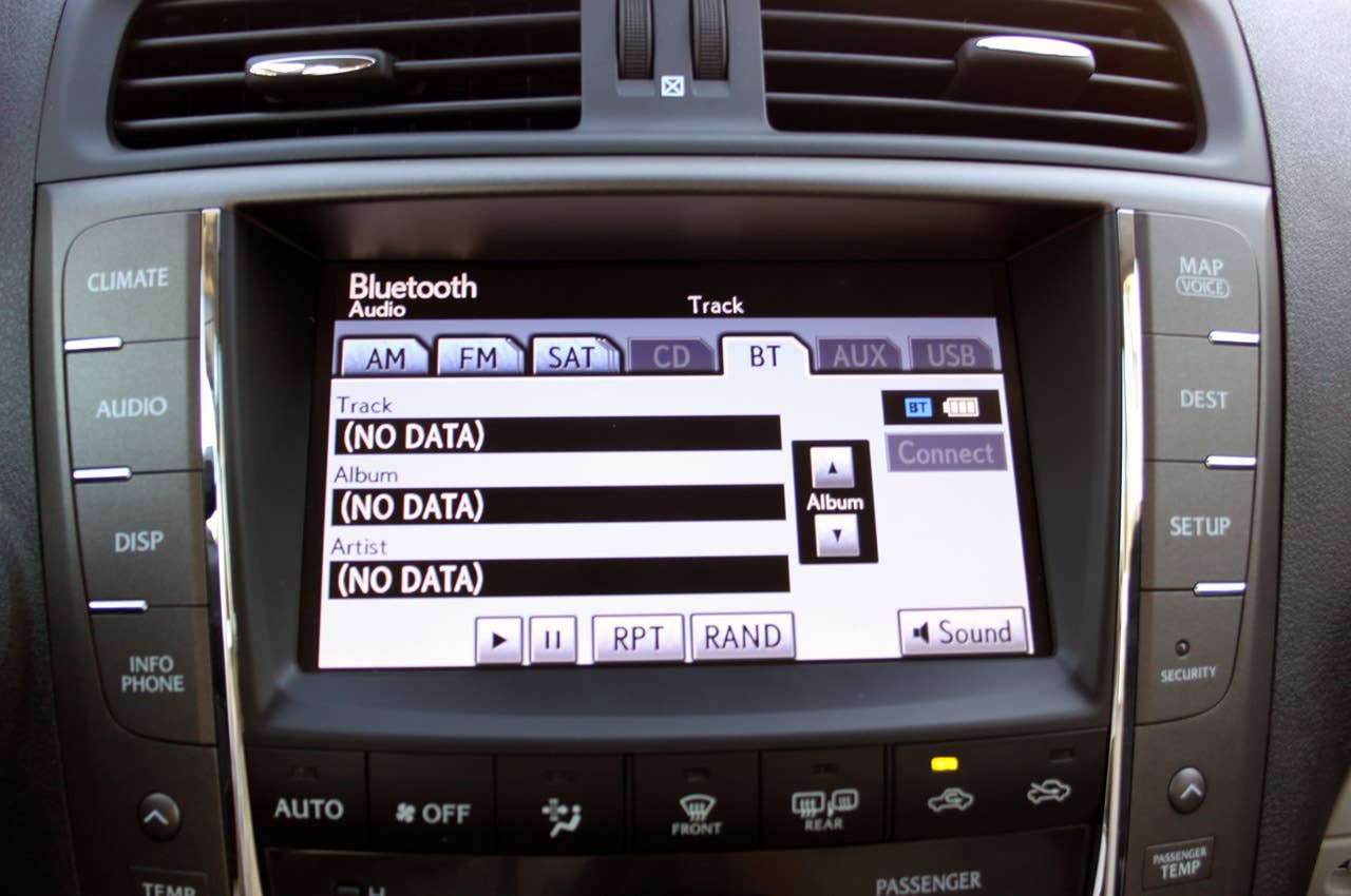 2011 Lexus IS 250 AWD audio system