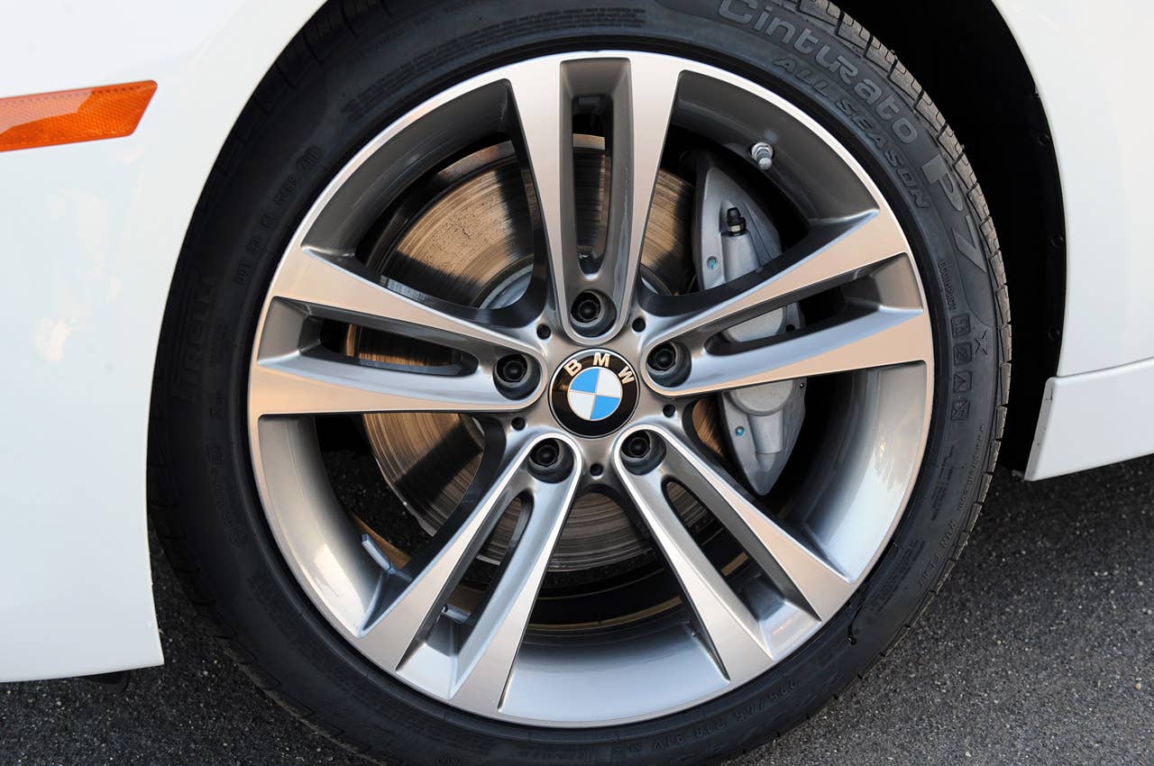 2012 BMW 335i wheel