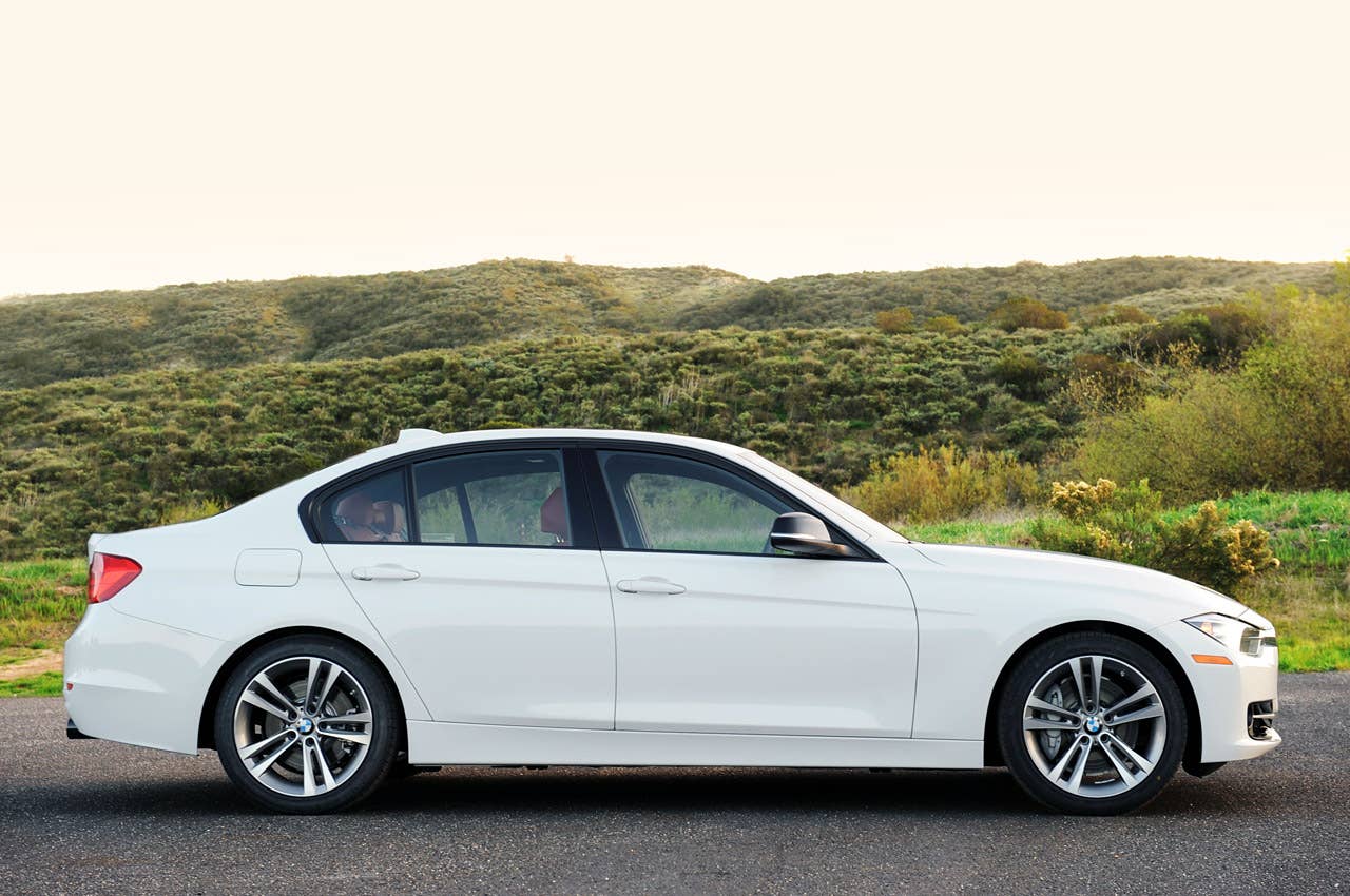 2012 BMW 335i side view