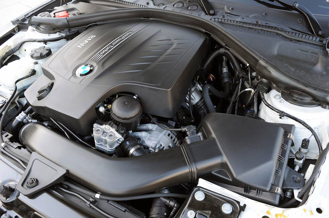 2012 BMW 335i engine