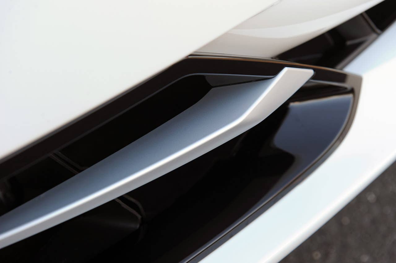 2012 BMW 335i front fascia