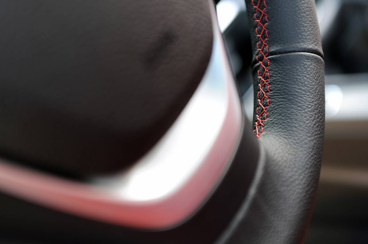 2012 BMW 335i steering wheel stitching