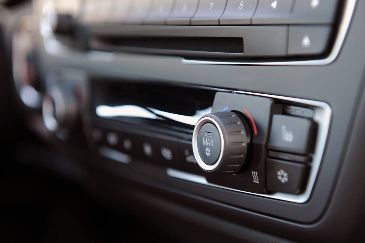 2012 BMW 335i climate controls