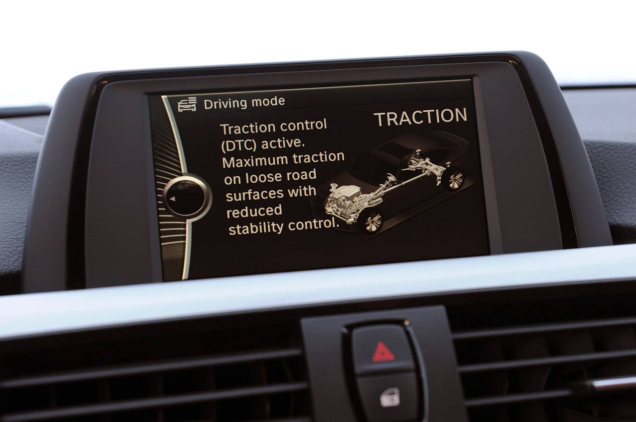 2012 BMW 335i driving mode display