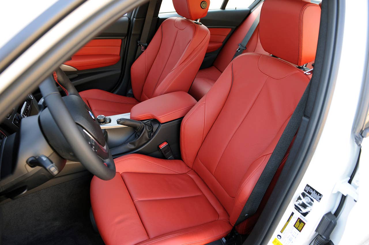 2012 BMW 335i front seats