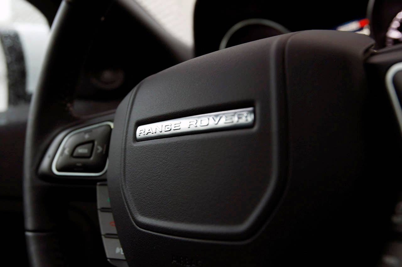 2012 Land Rover Range Rover Evoque Coupe steering wheel
