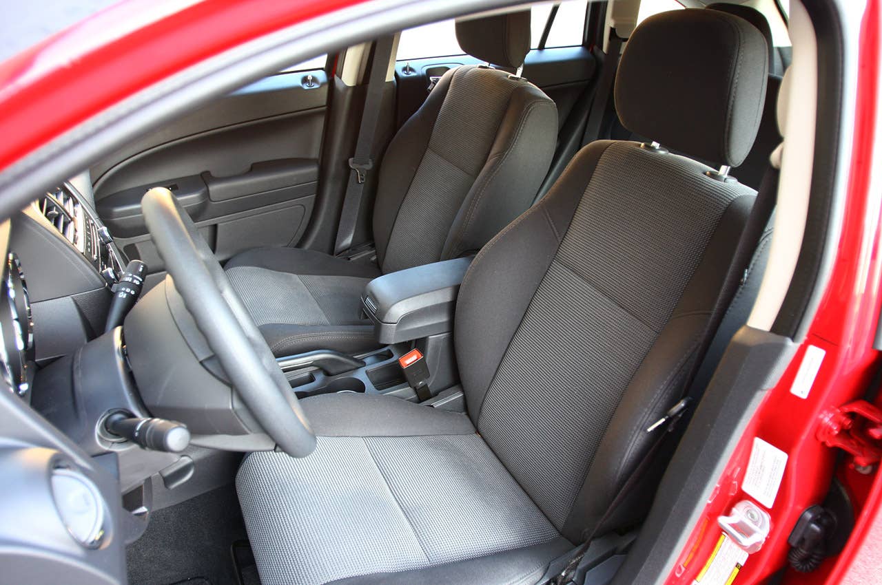 2011 Dodge Caliber Heat front seats