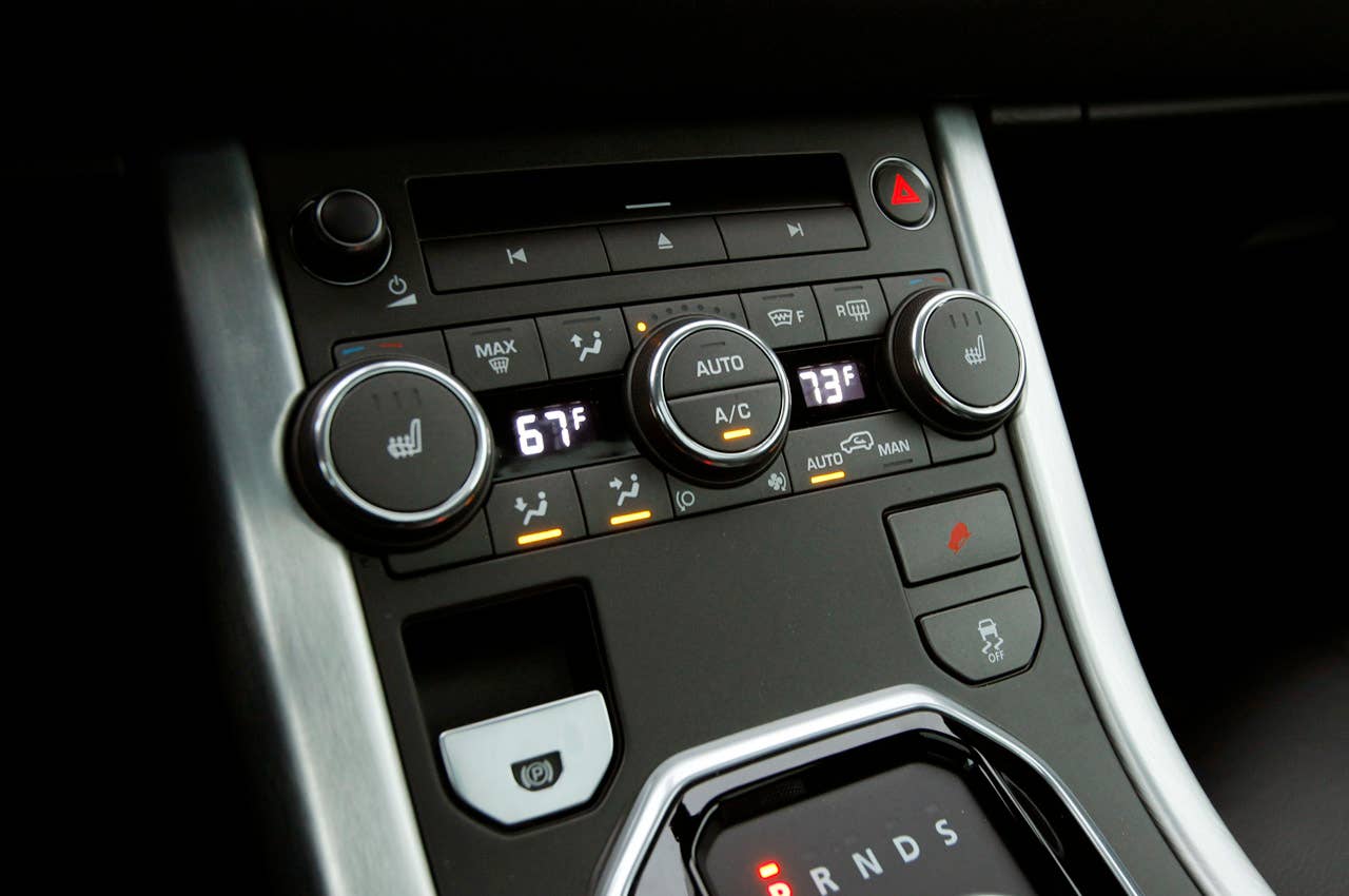 2012 Land Rover Range Rover Evoque Coupe instrument panel